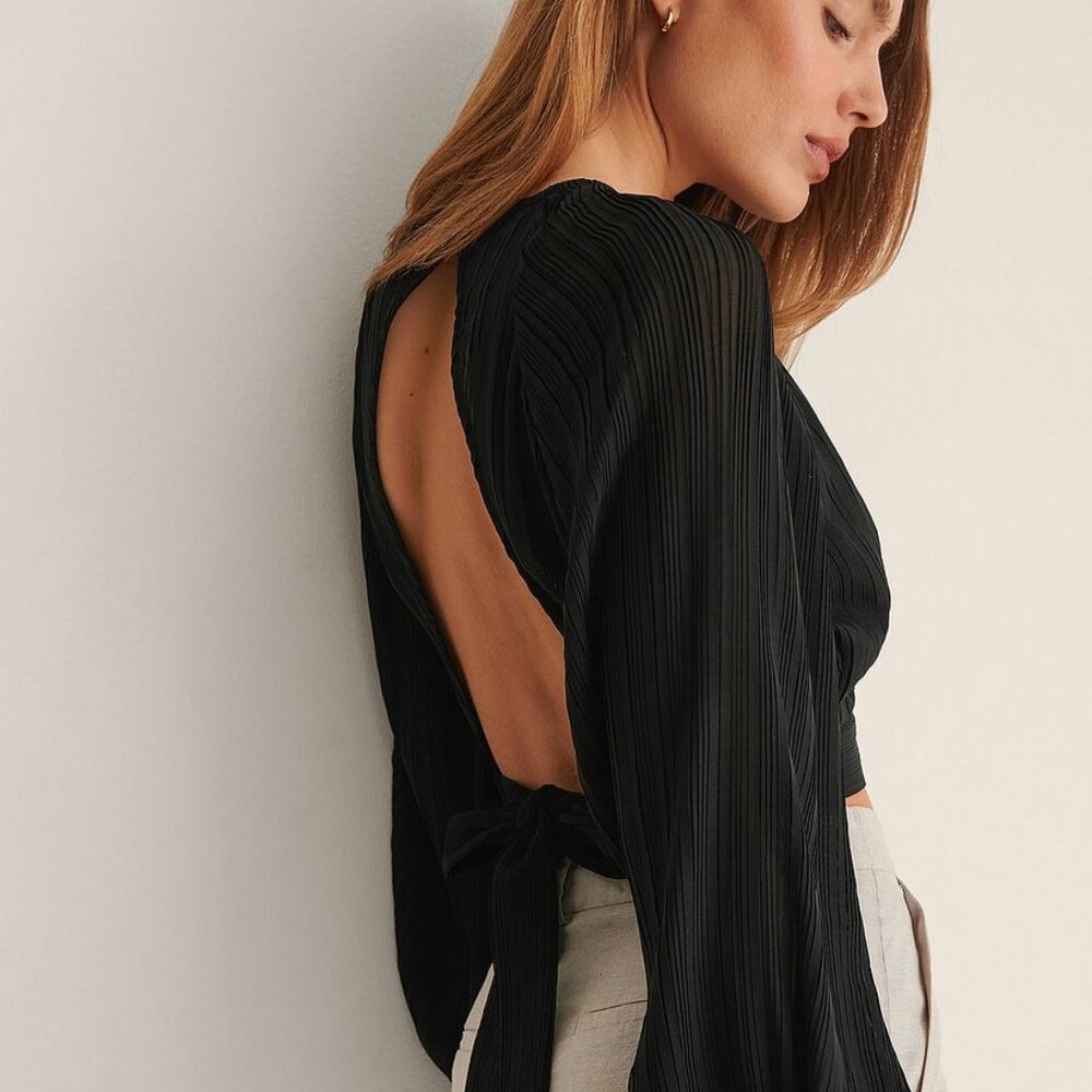 NA-KD Romee Strijd Open Tied Back, Pleated Black Blouse with Bishop Sleeves in S